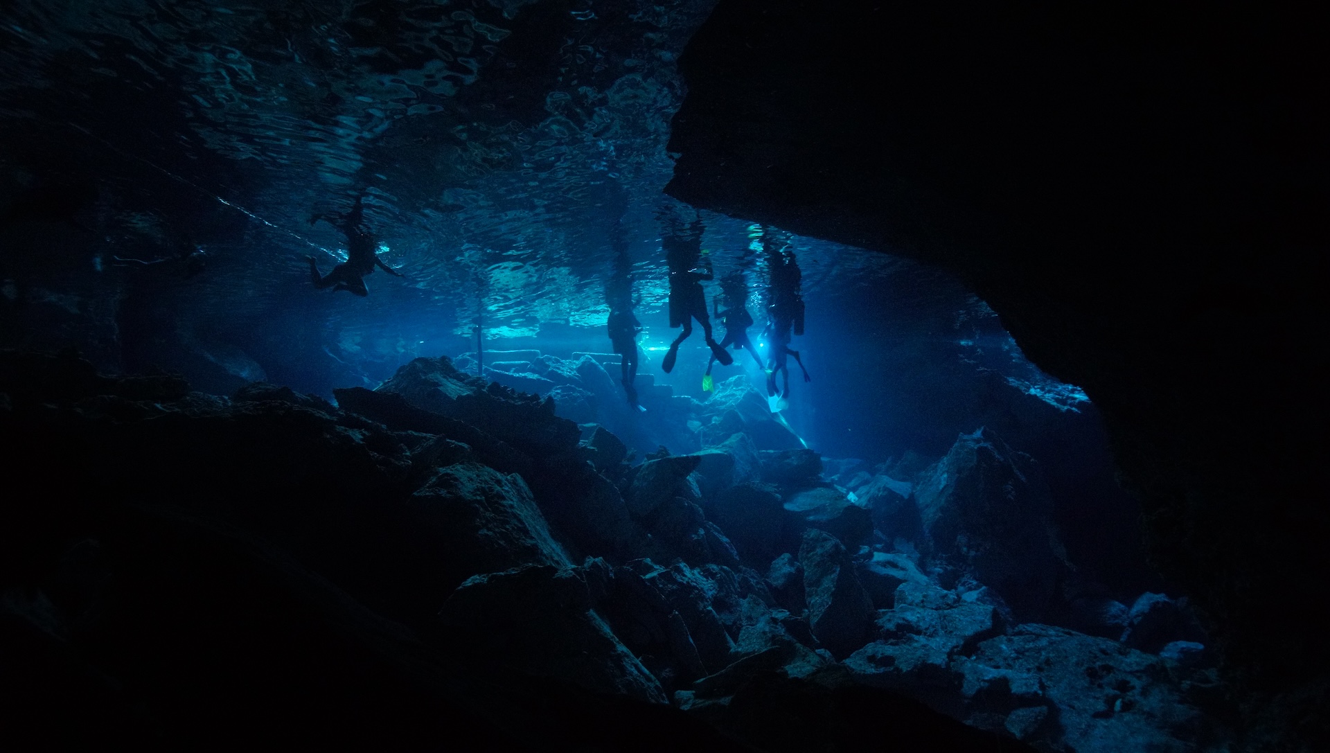 Buceo en el cenote Chikin Ha